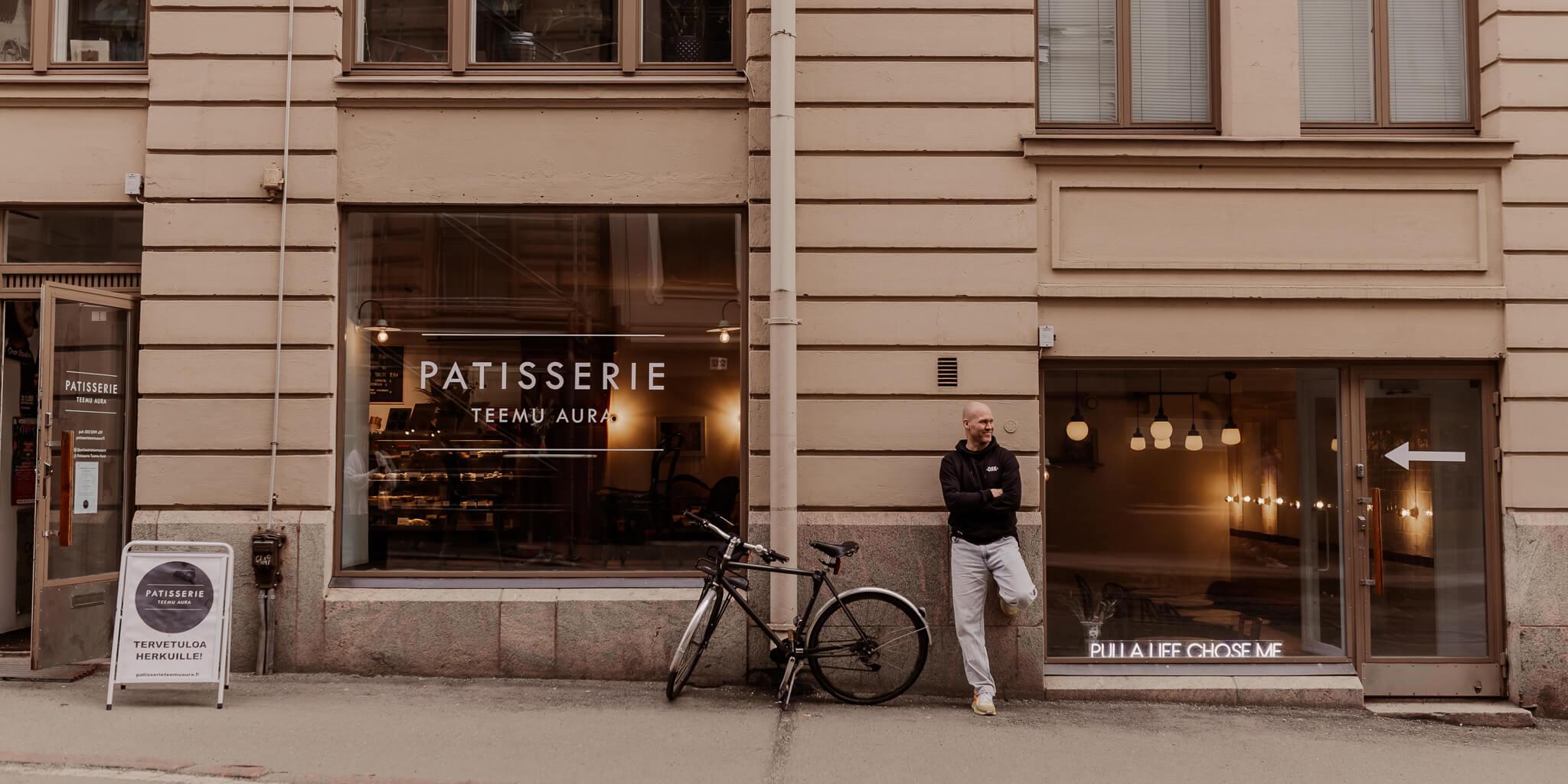 Kuva Teemu Aurasta Punavuoren kahvilan edustalla